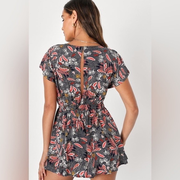 Lulus Dondi Navy Blue Print Romper Floral Paisley  Small - Picture 11 of 11